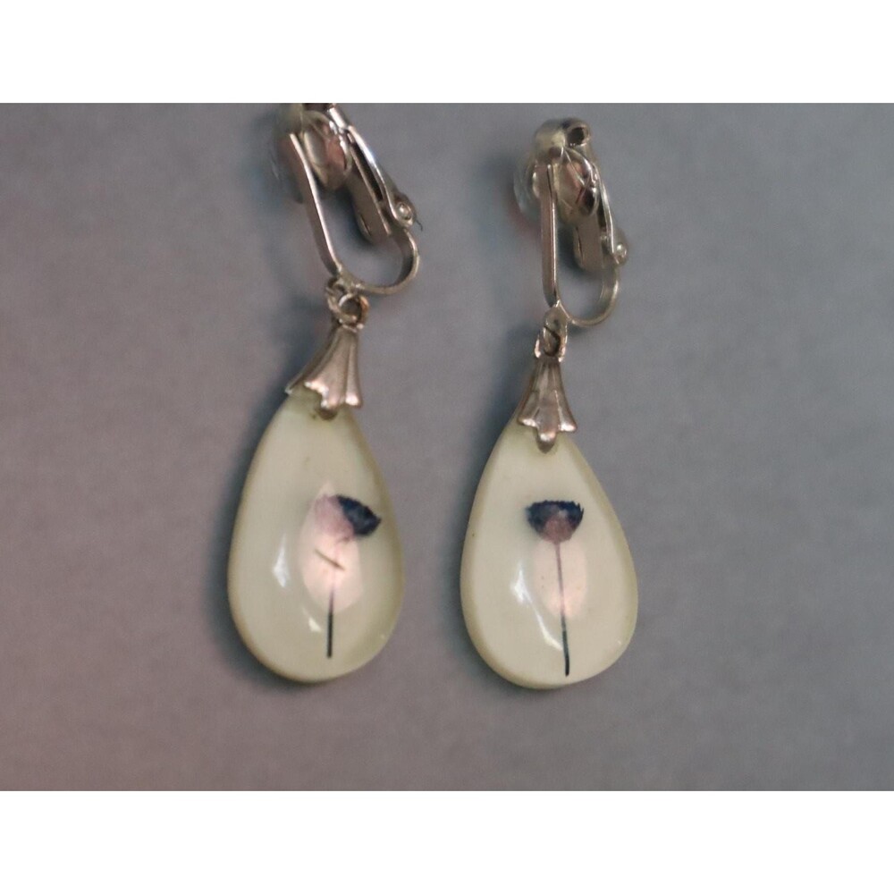 Vintage Lucite Dried Flowers Earrings Teardrop Dangles